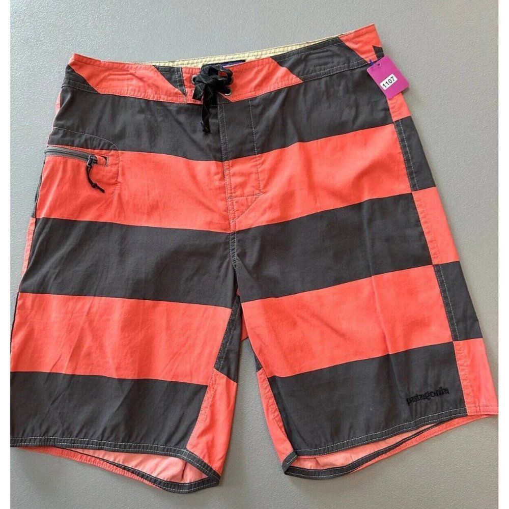 Patagonia  Worn Wear Swimming  Mens Red Black Striped Shorts Size 32  #1107